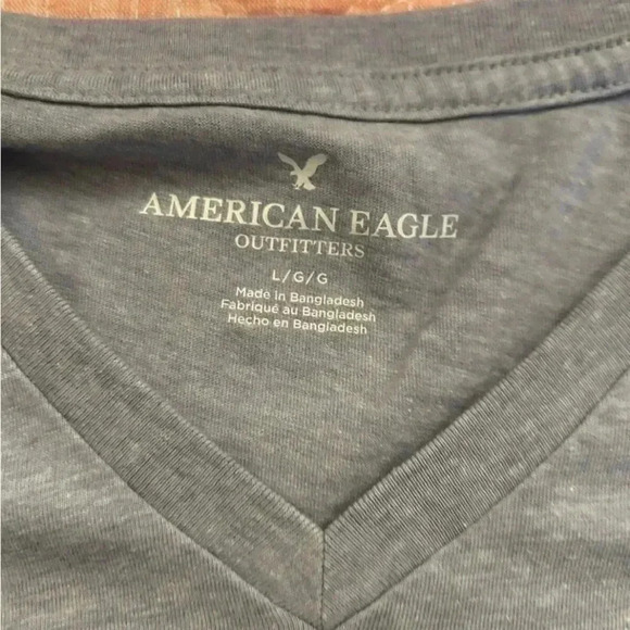 Men's American Eagle Blue Basic V neck T Shirt Size Large - Picture 2 of 2